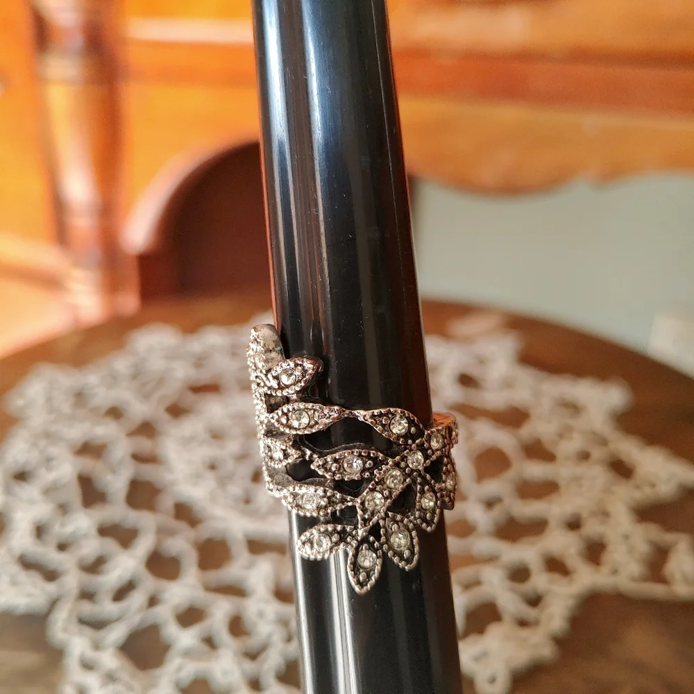 Ring - Picture 4 of 5